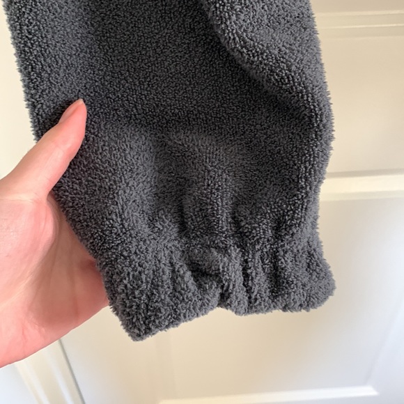 NWOT urban outfitters pullover sweatshirt - Picture 4 of 6